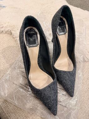 Dior Charcoal Gray Pointed Wool Heel Pumps size 38.5